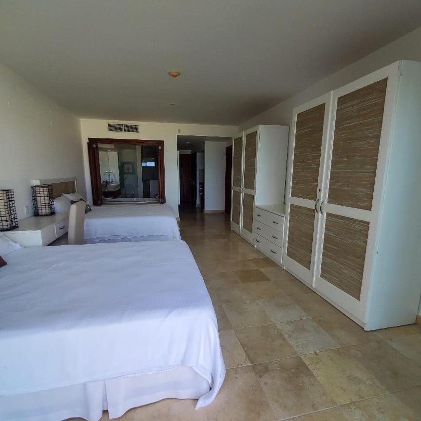 Beachfront Punta Palmera Apartamento